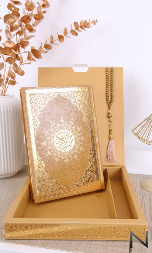 Coffret cadeau Al - imen : Box (Saint Coran Arabe de Poche + Chapelet) Or Grand (17x24) Al - imen