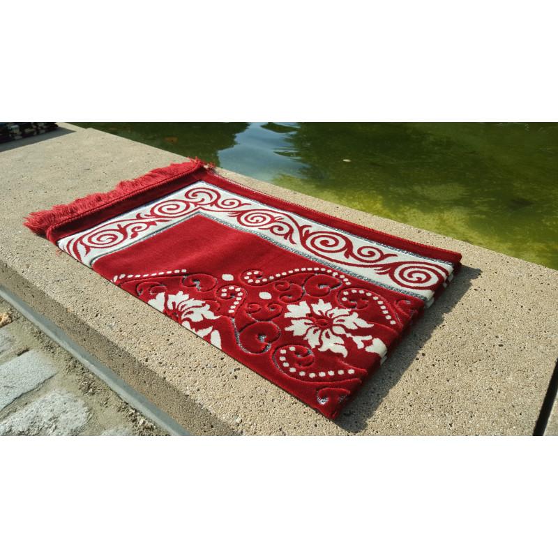 Tapis de Prière - motif fleurs - Fond Rouge Pourpre - Décoration par Sana disponible chez Al - imen