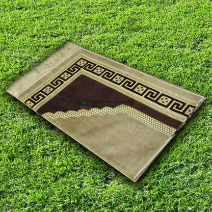 Tapis prière velours luxe - couleur marron argile disponible chez Al - imen